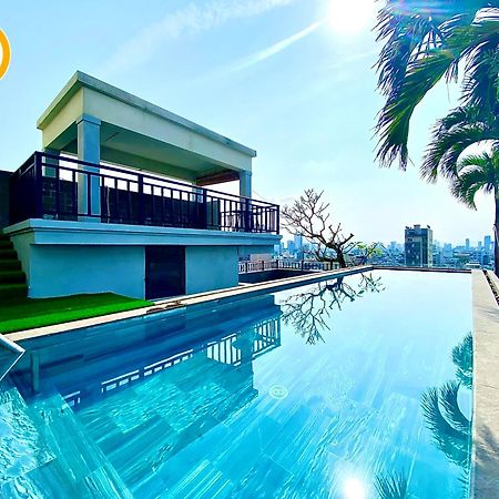 Tokyo Boutique Front Beach Hotel Da Nang Exteriör bild